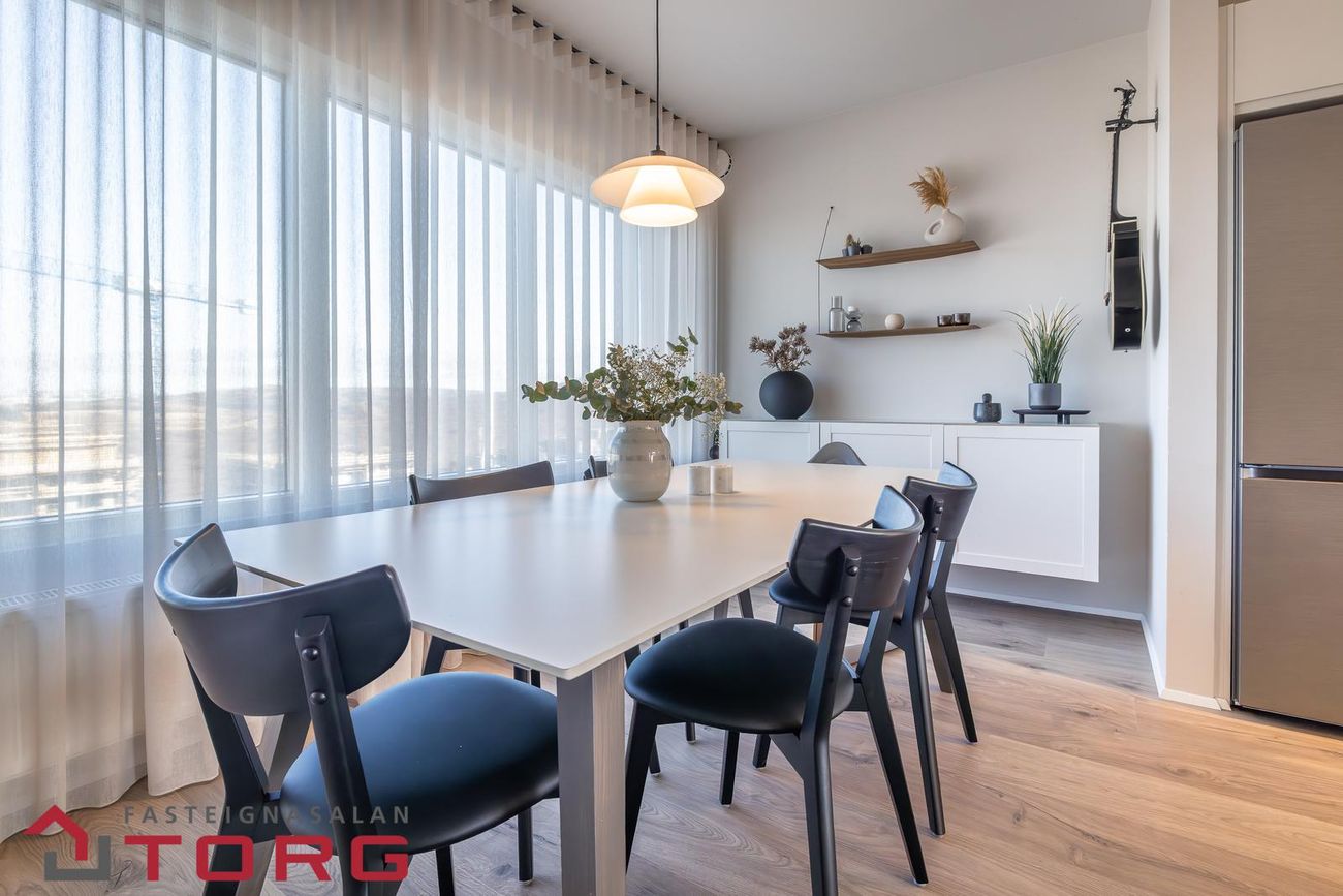 Urriðaholtsstræti 18 - 0402, 210 Garðabær