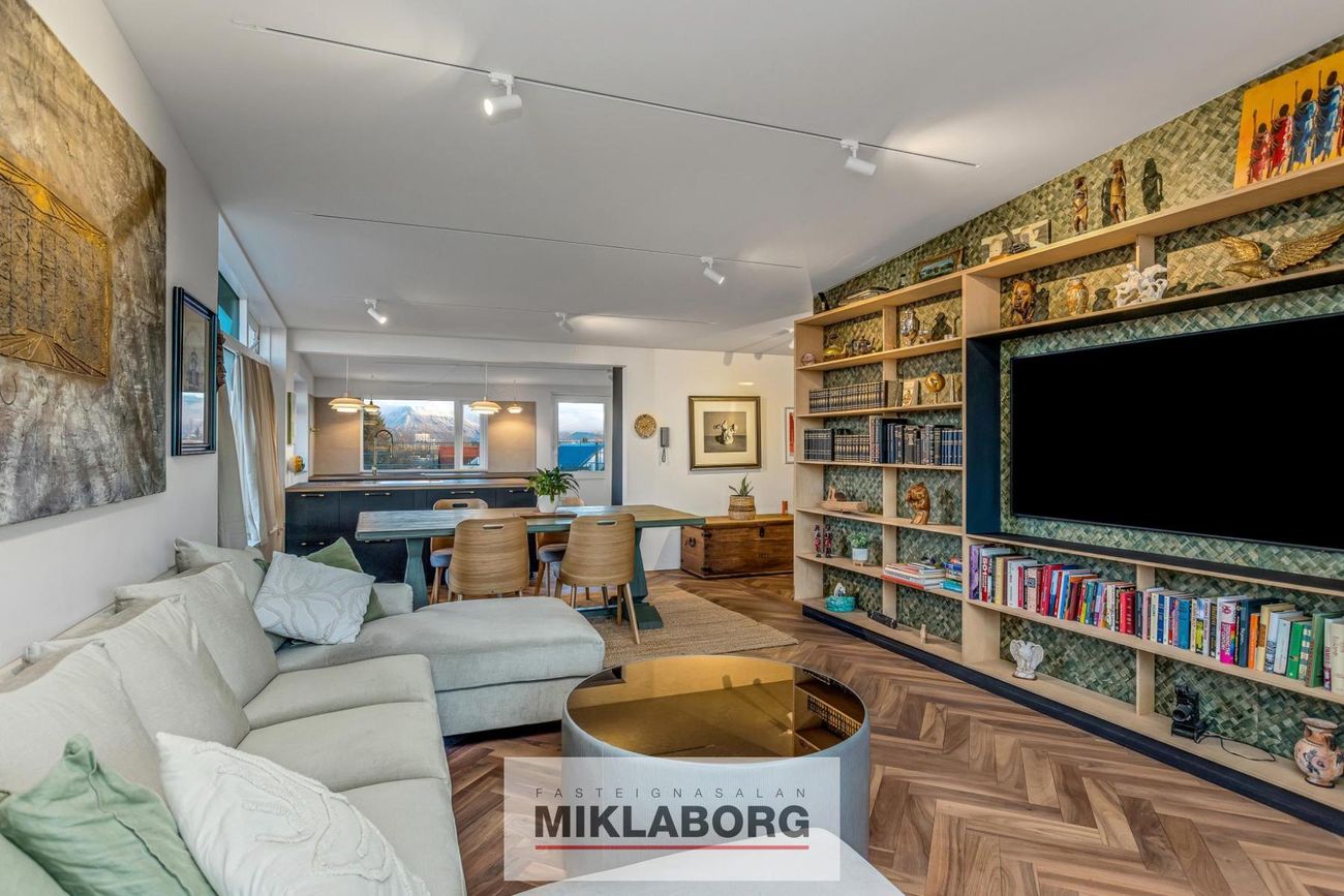 Gnoðarvogur 82 - 0301, 104 Reykjavík