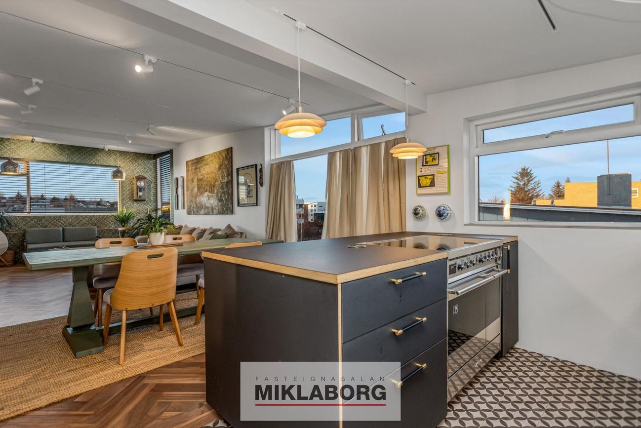 Gnoðarvogur 82 - 0301, 104 Reykjavík