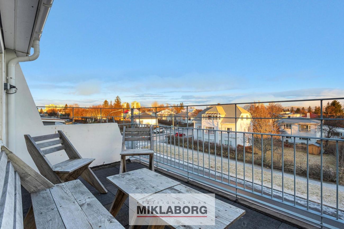 Gnoðarvogur 82 - 0301, 104 Reykjavík