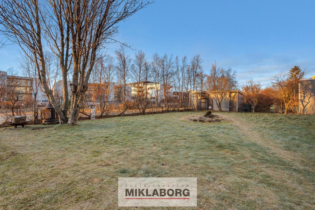 Gnoðarvogur 82 - 0301, 104 Reykjavík