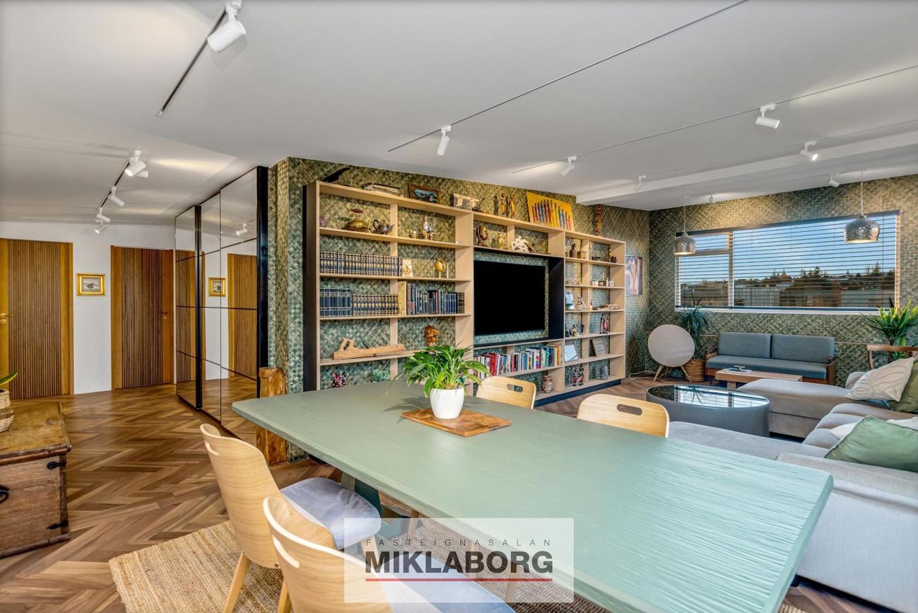 Gnoðarvogur 82 - 0301, 104 Reykjavík