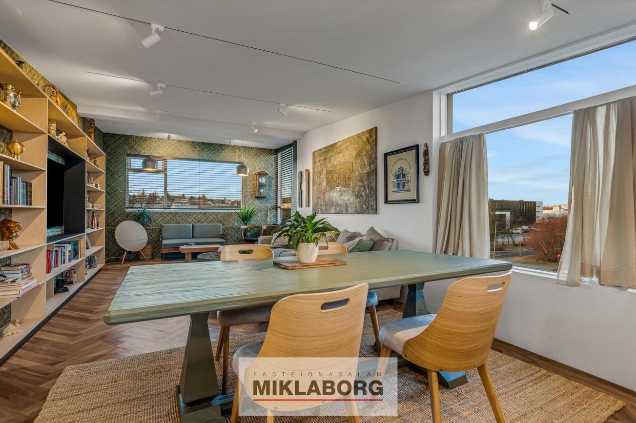 Gnoðarvogur 82 - 0301, 104 Reykjavík