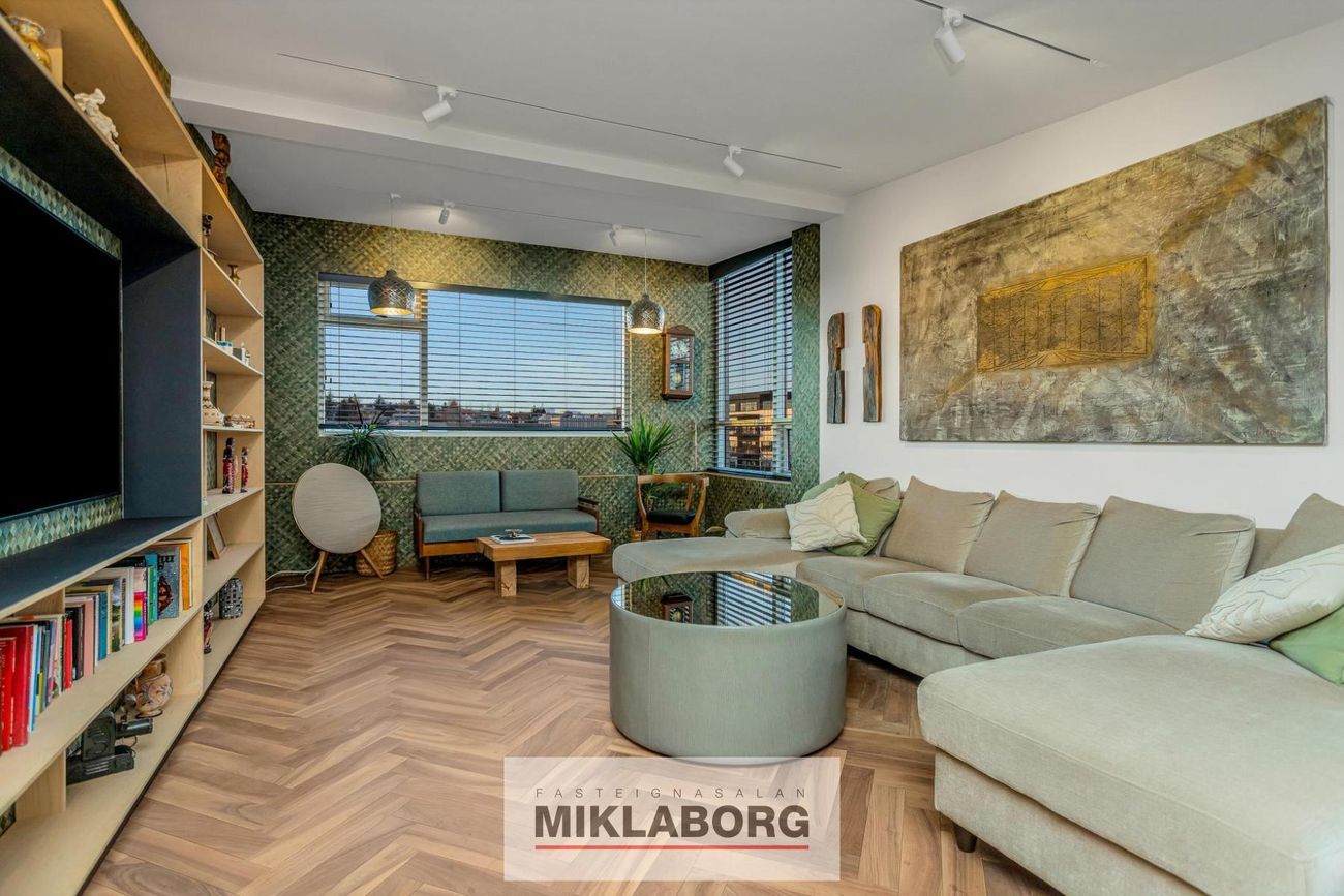 Gnoðarvogur 82 - 0301, 104 Reykjavík