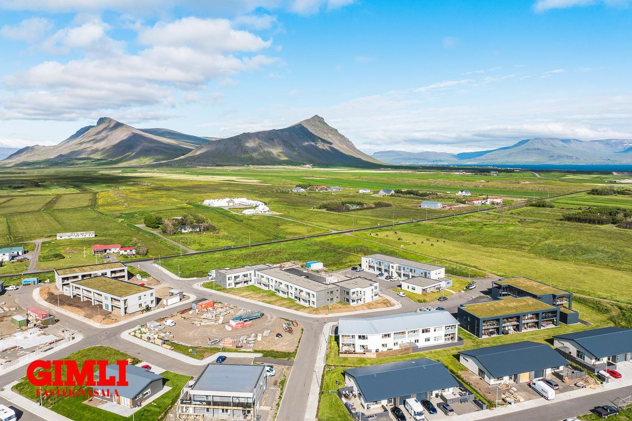 Fögruvellir 3B, 301 Hval