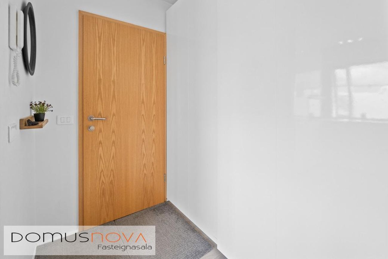 Lerkigrund 1, 300 Akranes