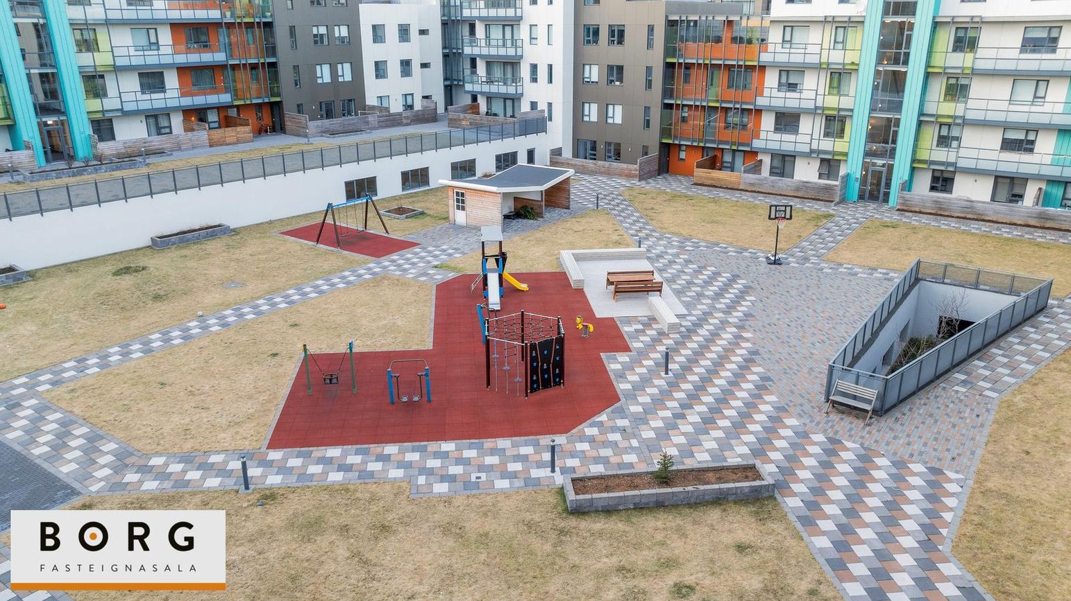 Arnarhlíð 4, 102 Reykjavík