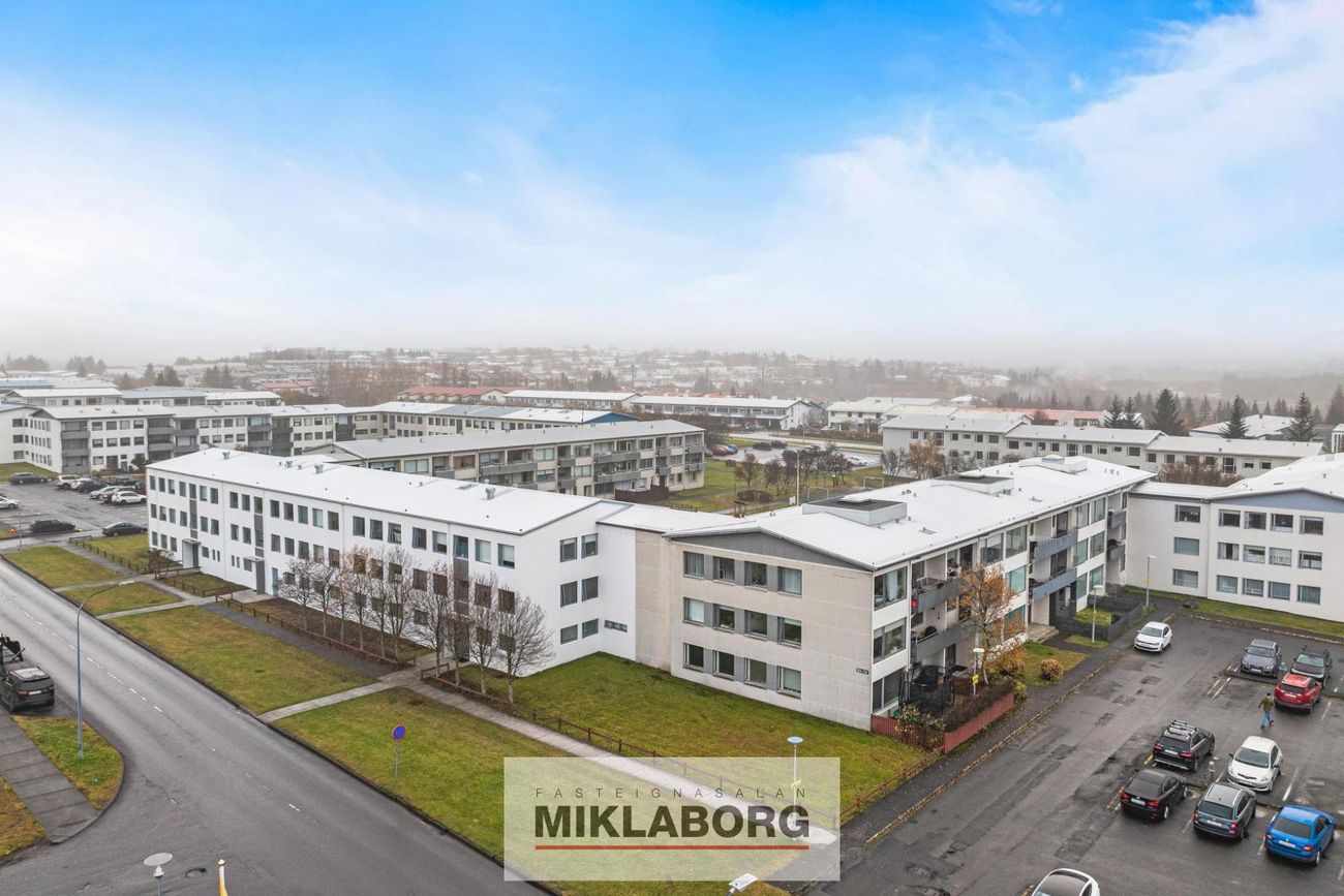 Hraunbær 116, 110 Reykjavík