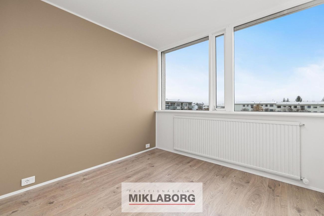 Hraunbær 116, 110 Reykjavík