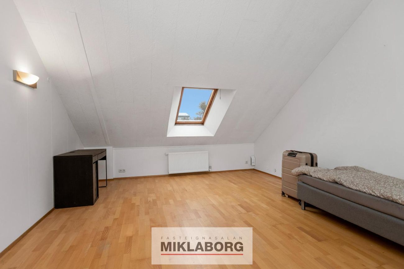 Frostafold 25, 112 Reykjavík