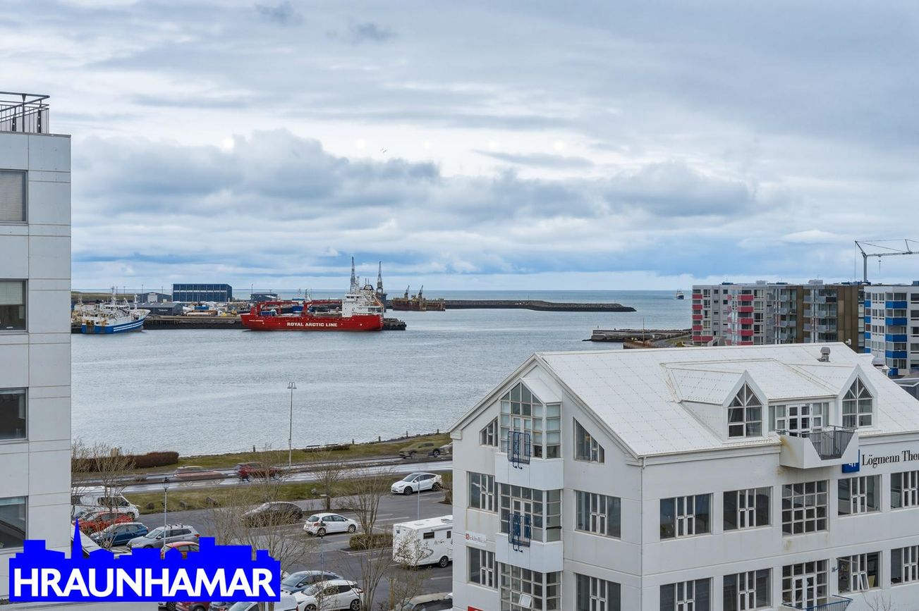 Strandgata 26, 220 Hafnarfjörður