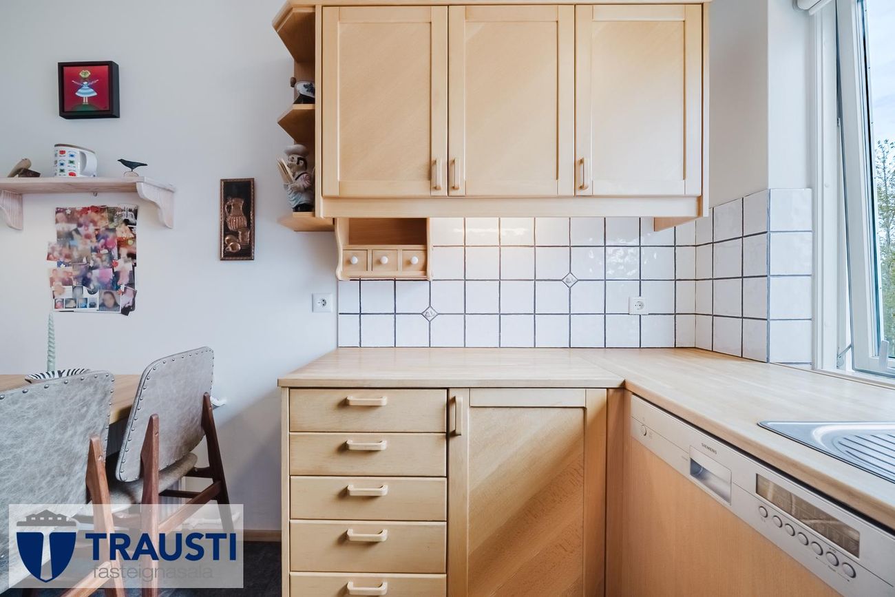 Hvassaleiti 30, 103 Reykjavík