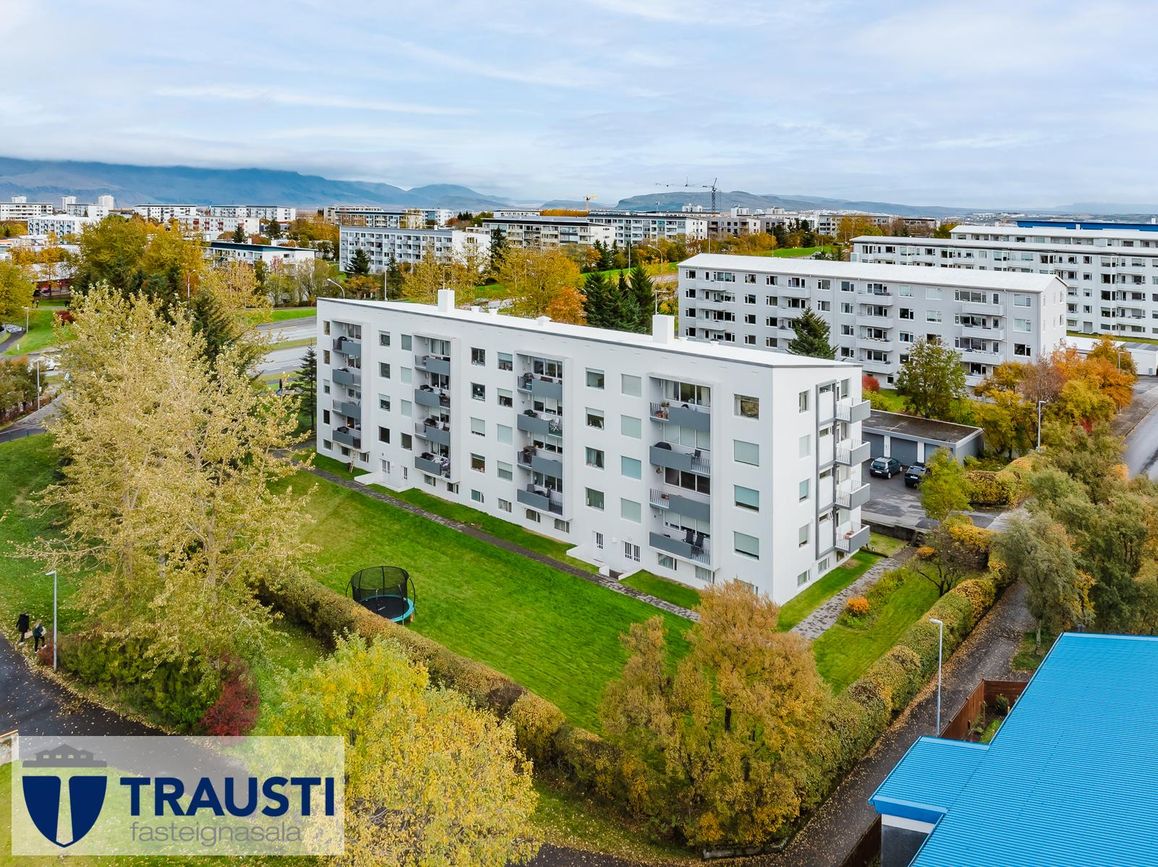 Hvassaleiti 30, 103 Reykjavík