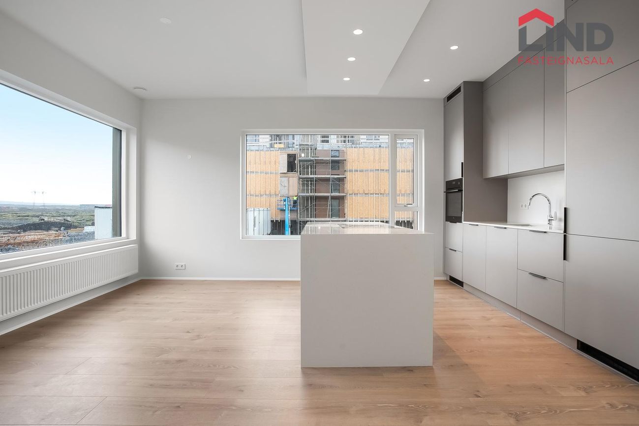 Áshamar 50 - 0210, 221 Hafnarfjörður