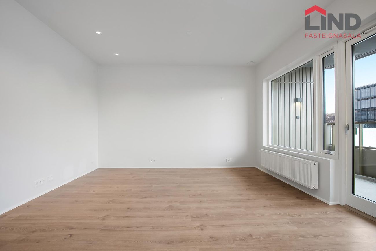 Áshamar 50 - 0210, 221 Hafnarfjörður