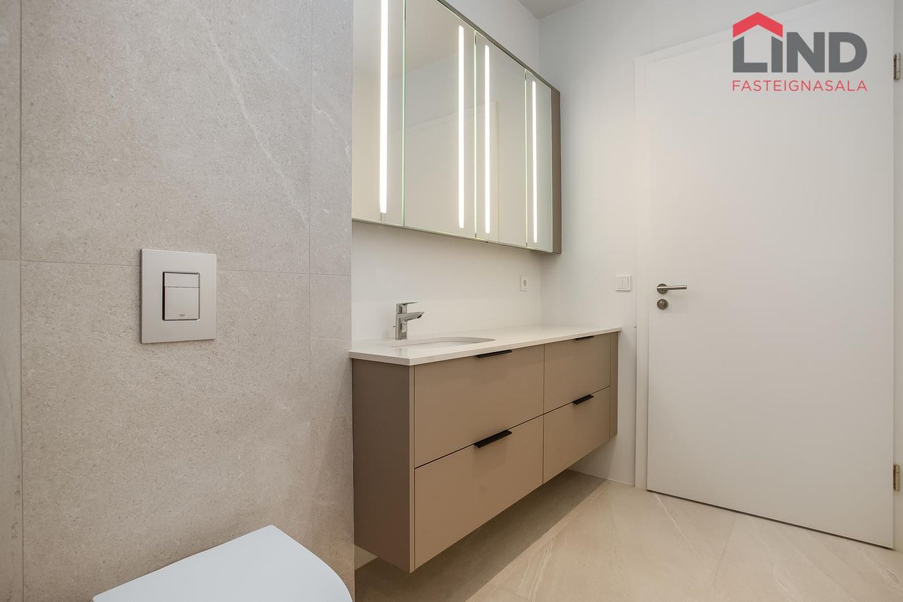 Áshamar 50 - 0210, 221 Hafnarfjörður