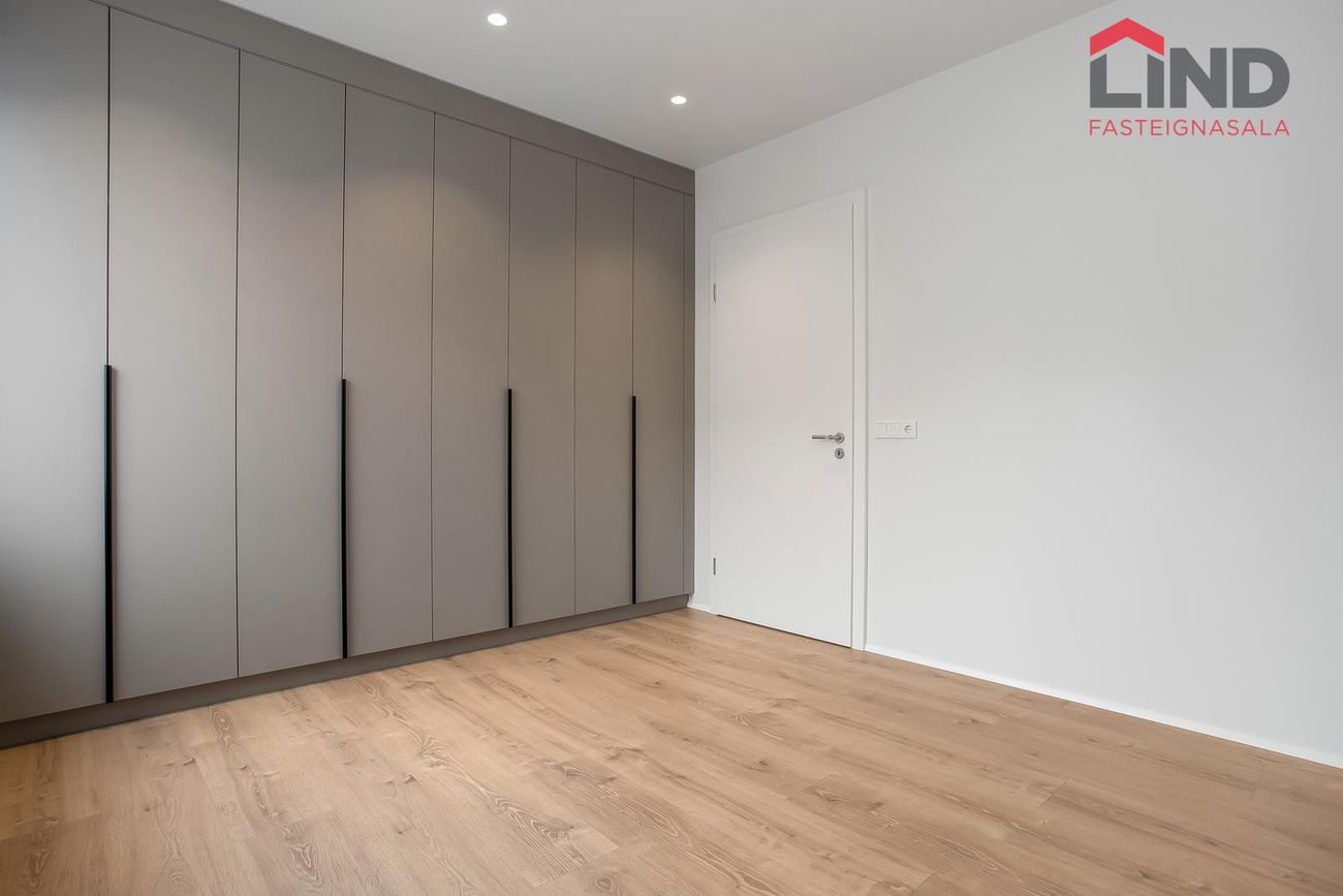 Áshamar 50 - 0210, 221 Hafnarfjörður