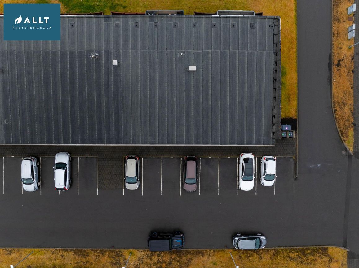 Tjarnabraut 22, 260 Reykjanesbær