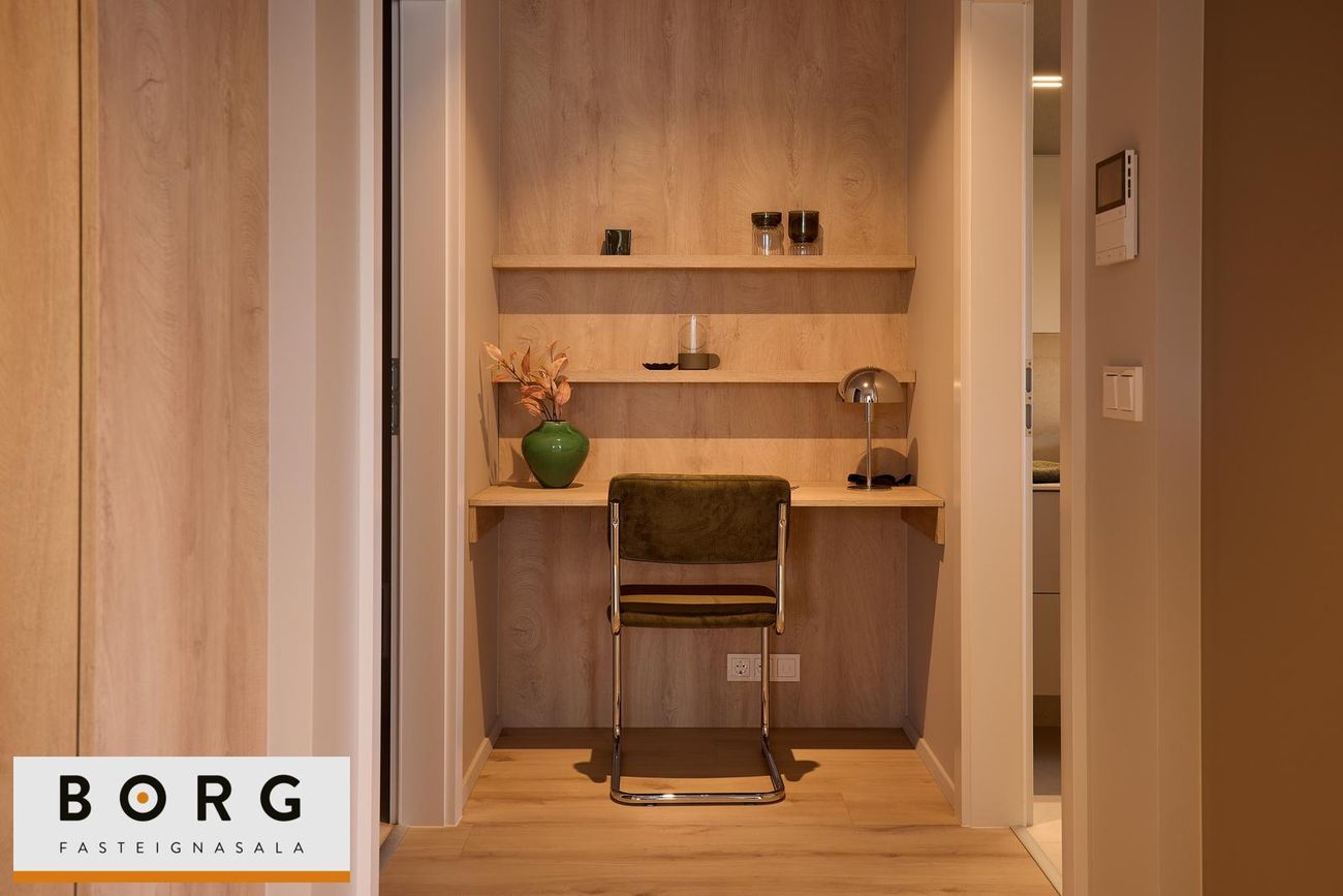 Baughamar 5, 221 Hafnarfjörður