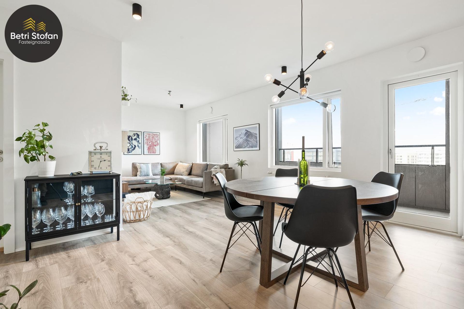 Hringhamar 7, 221 Hafnarfjörður
