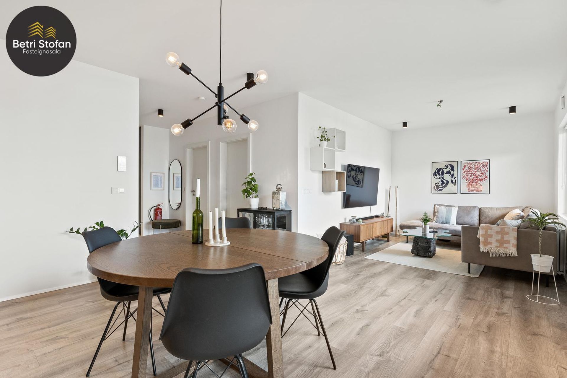 Hringhamar 7, 221 Hafnarfjörður