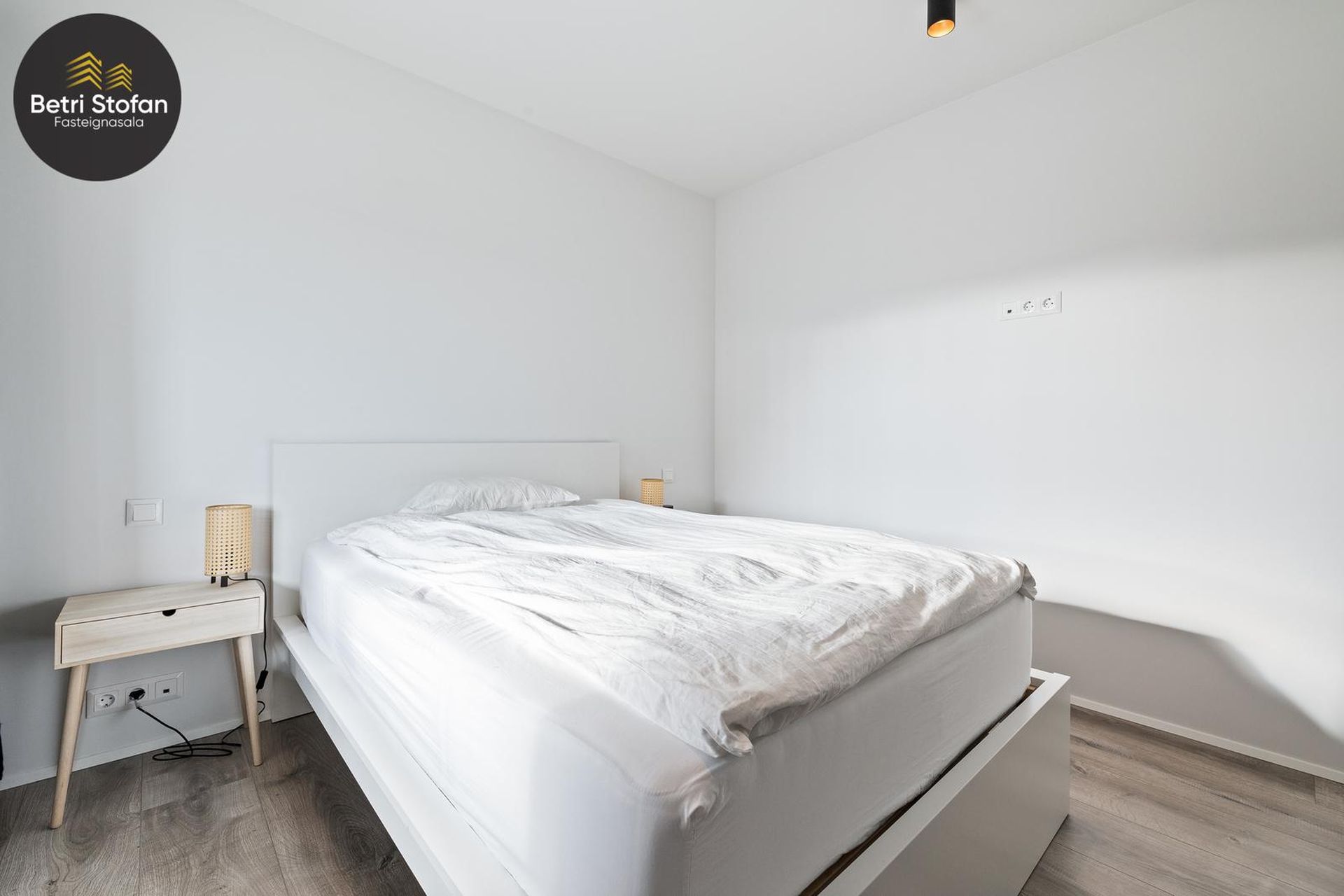 Hringhamar 7, 221 Hafnarfjörður