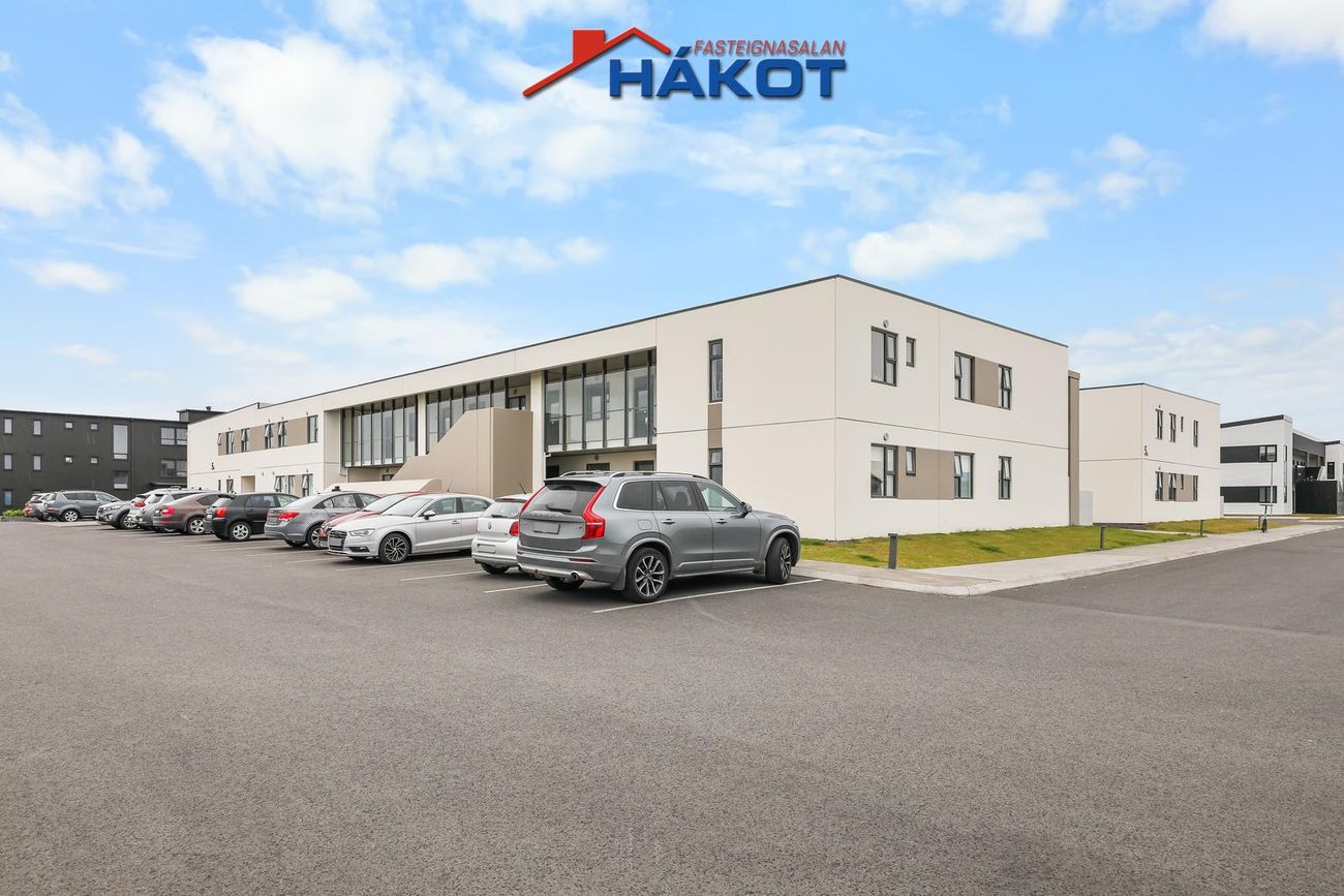 Asparskógar 5B, 300 Akranes