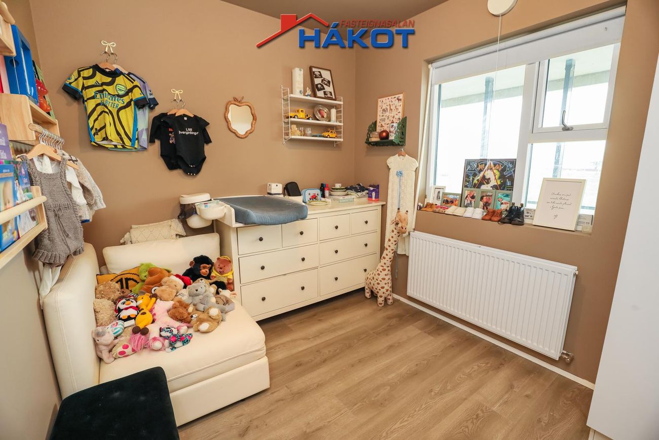 Asparskógar 5B, 300 Akranes