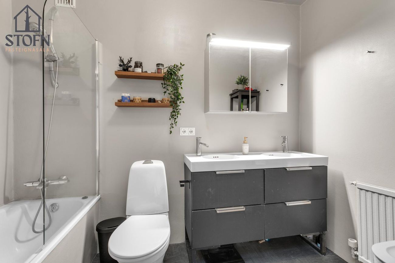 Móabarð 34, 220 Hafnarfjörður