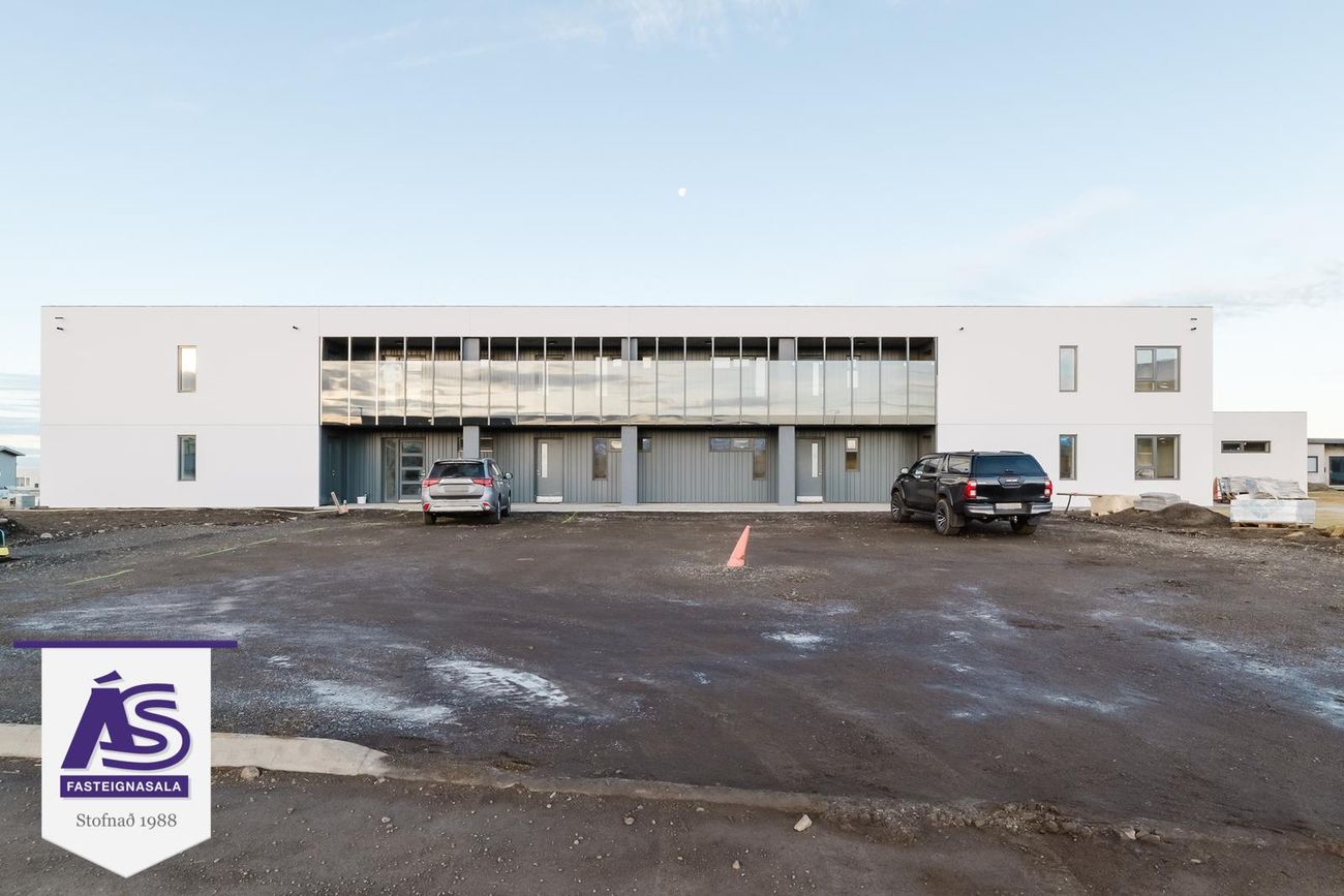 Ásvellir 1B - 0104, 301 Hval