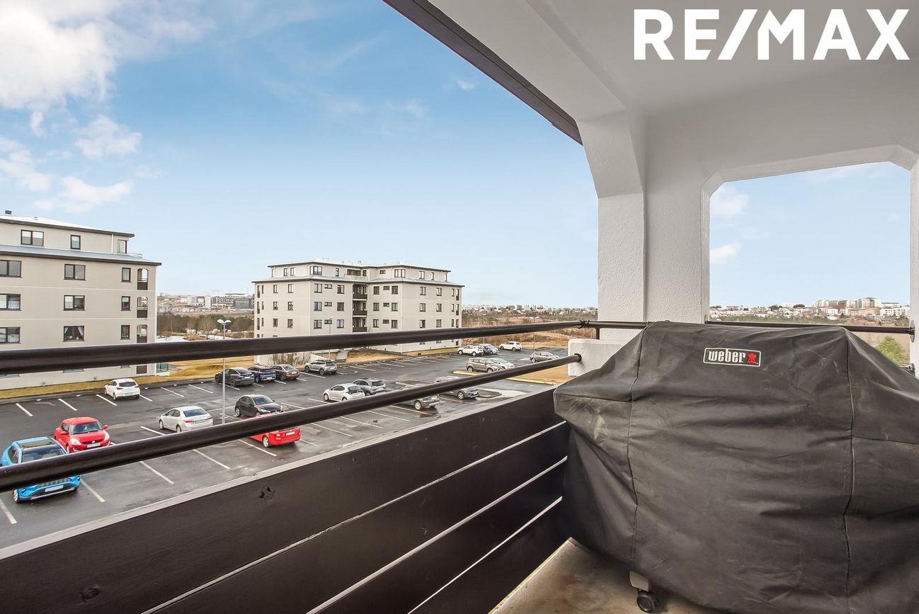 Vallarás 3, 110 Reykjavík