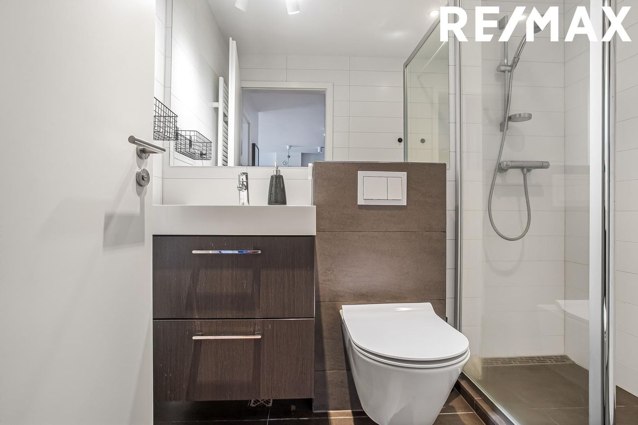 Vallarás 3, 110 Reykjavík