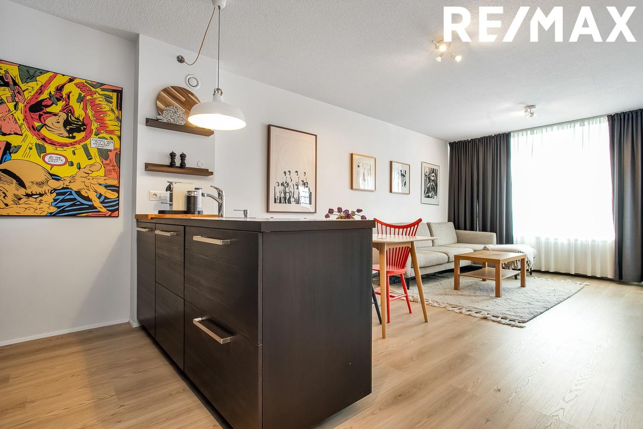 Vallarás 3, 110 Reykjavík