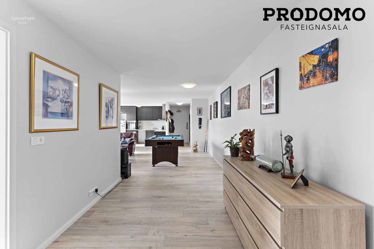 Breiðbraut 670A, 262 Reykjanesbær