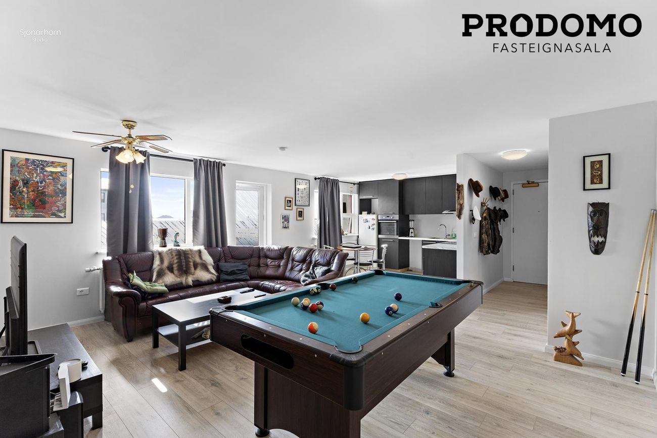 Breiðbraut 670A, 262 Reykjanesbær