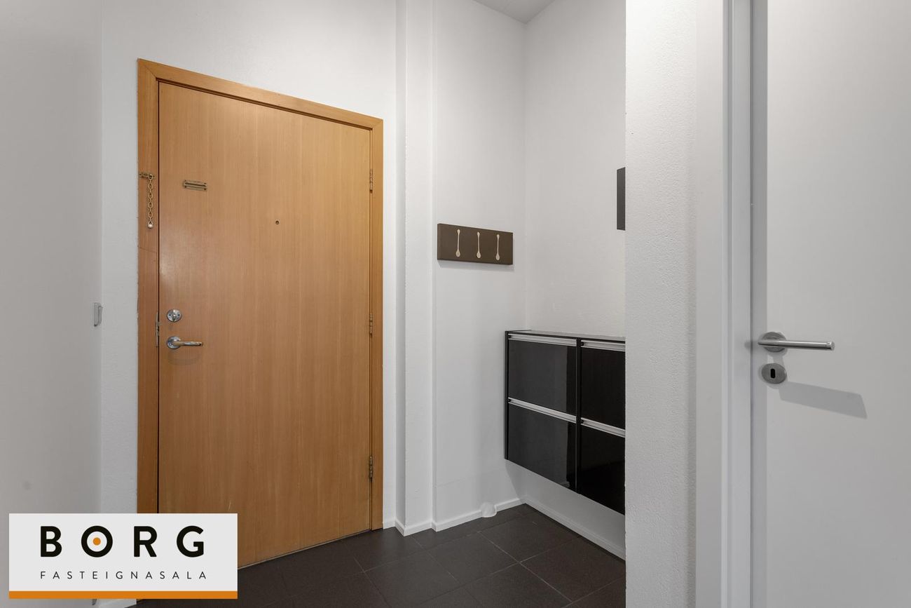 Hringbraut 119, 101 Reykjavík