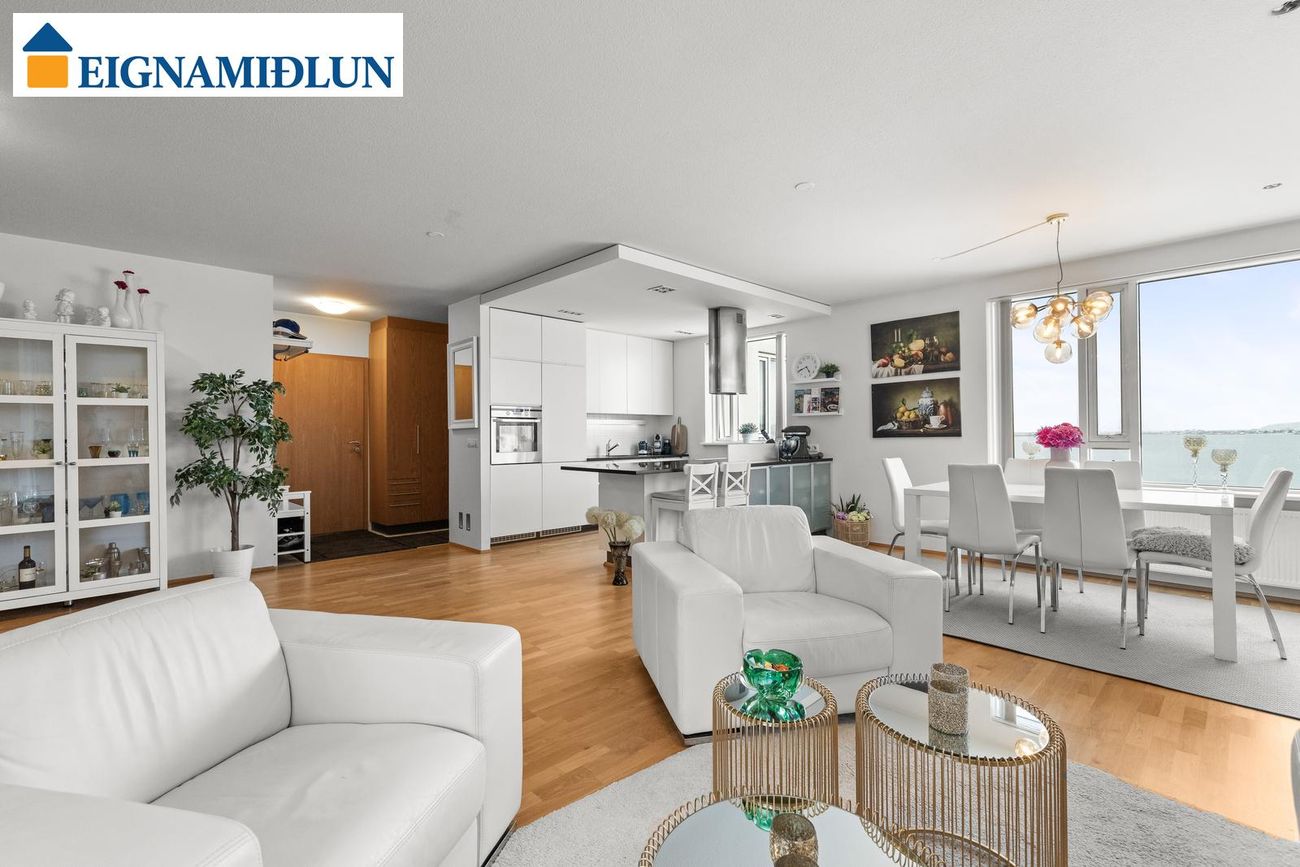 Strandvegur 9 - 0203, 210 Garðabær