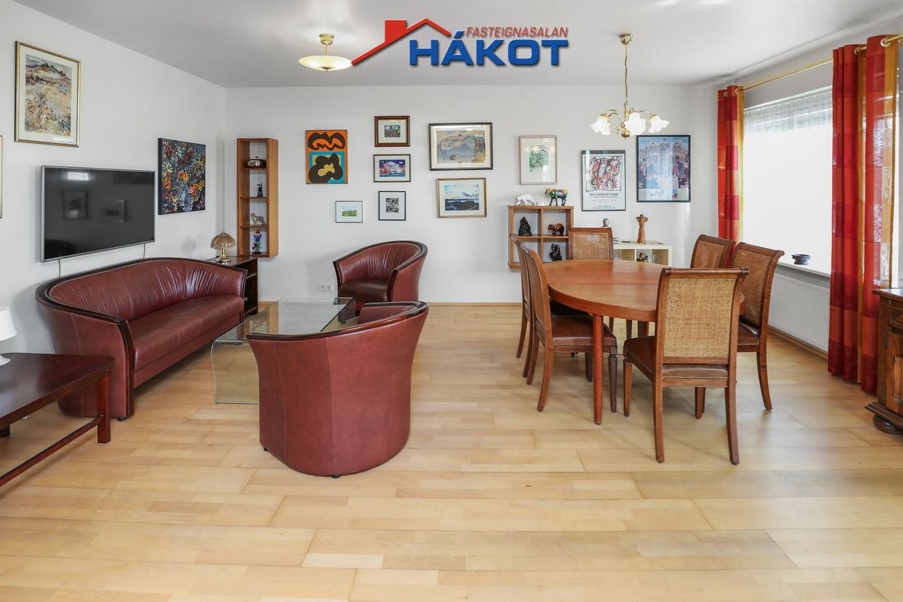 Stillholt 19 - 0601, 300 Akranes