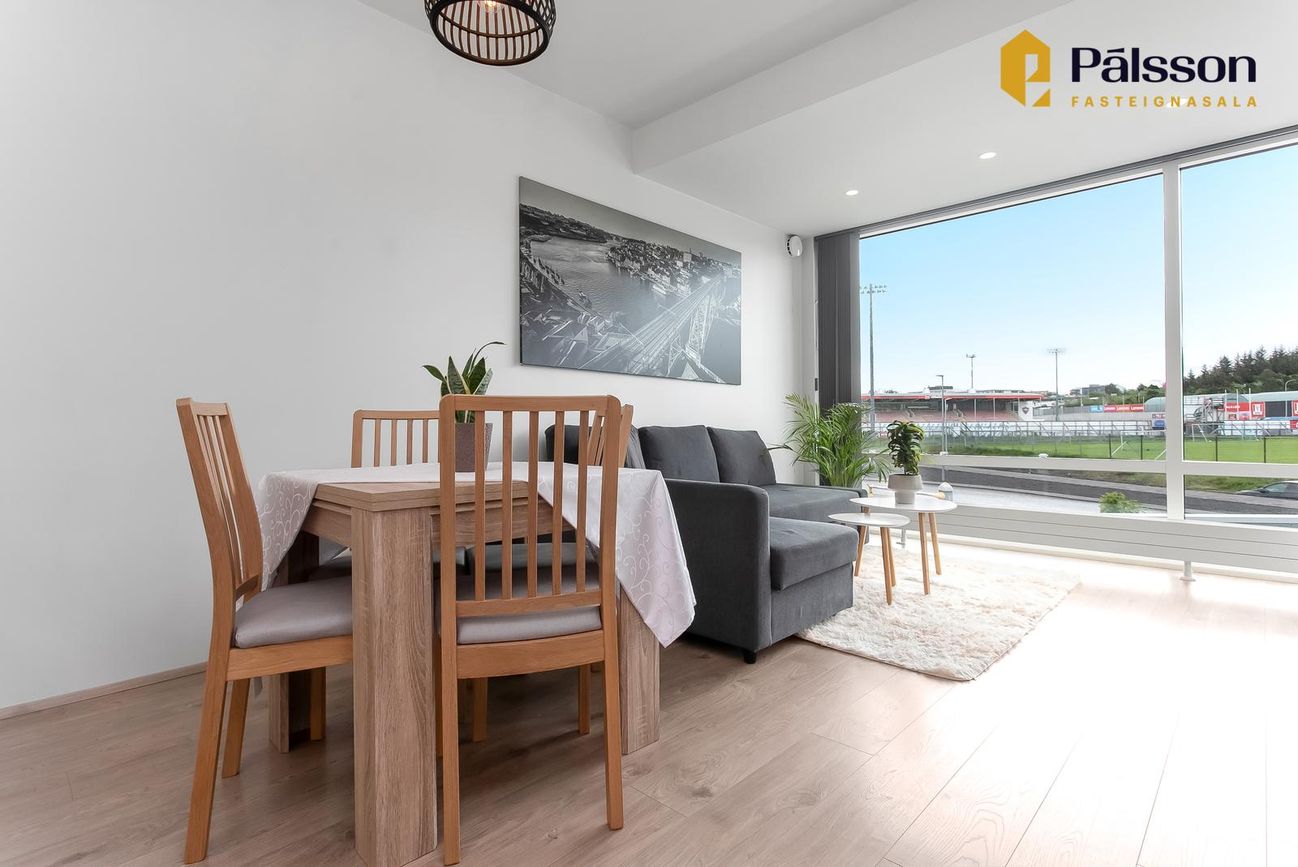 Arnarhlíð 1, 102 Reykjavík