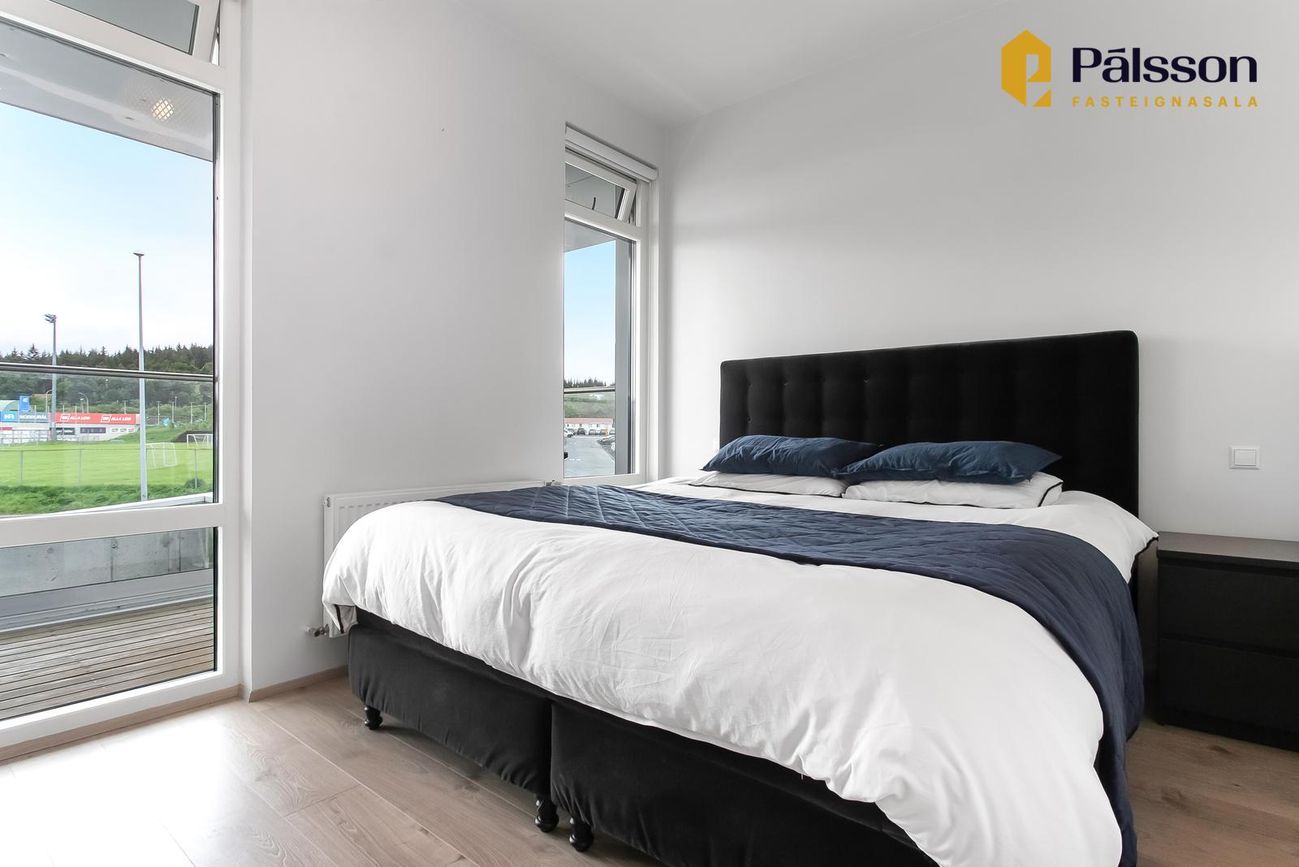 Arnarhlíð 1, 102 Reykjavík