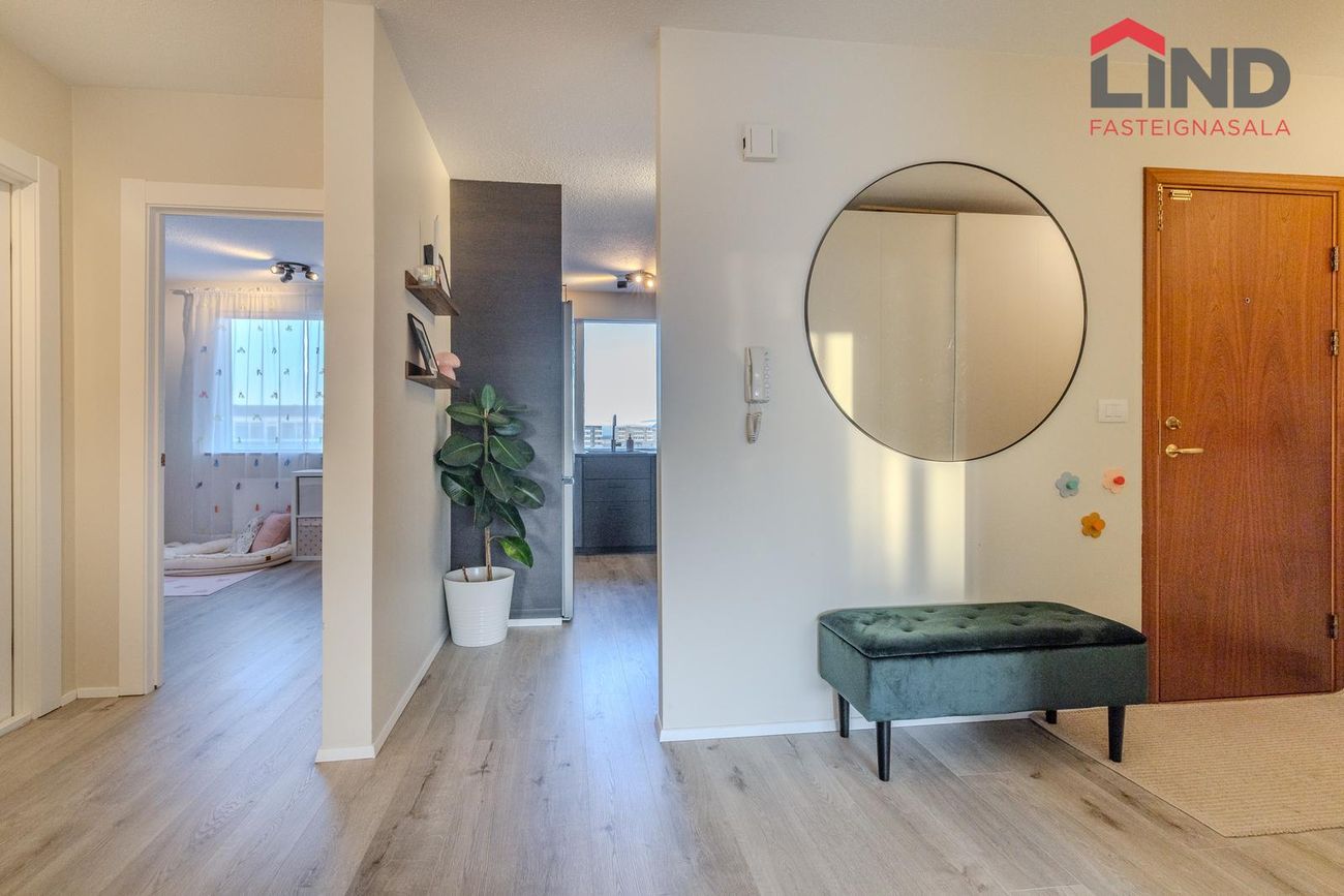 Vallarbraut 9, 300 Akranes