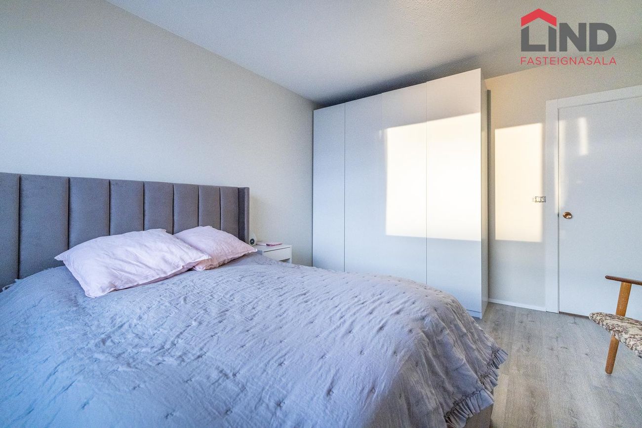 Vallarbraut 9, 300 Akranes