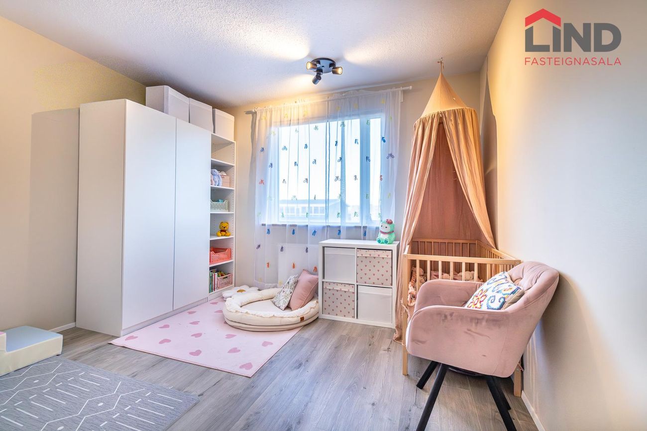 Vallarbraut 9, 300 Akranes