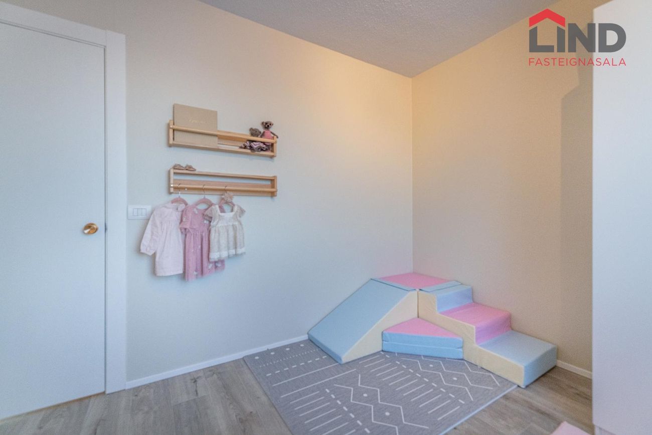 Vallarbraut 9, 300 Akranes