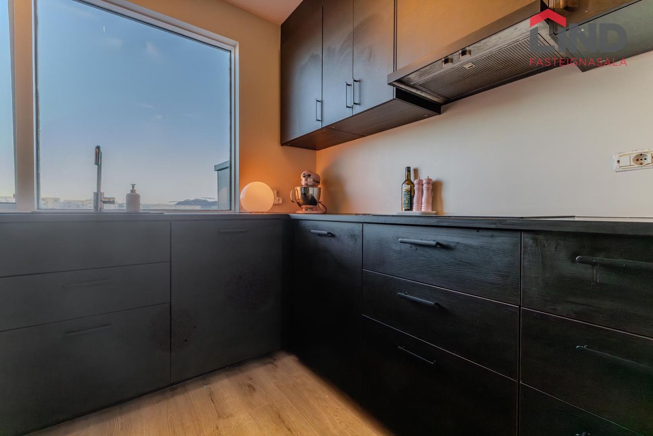 Vallarbraut 9, 300 Akranes