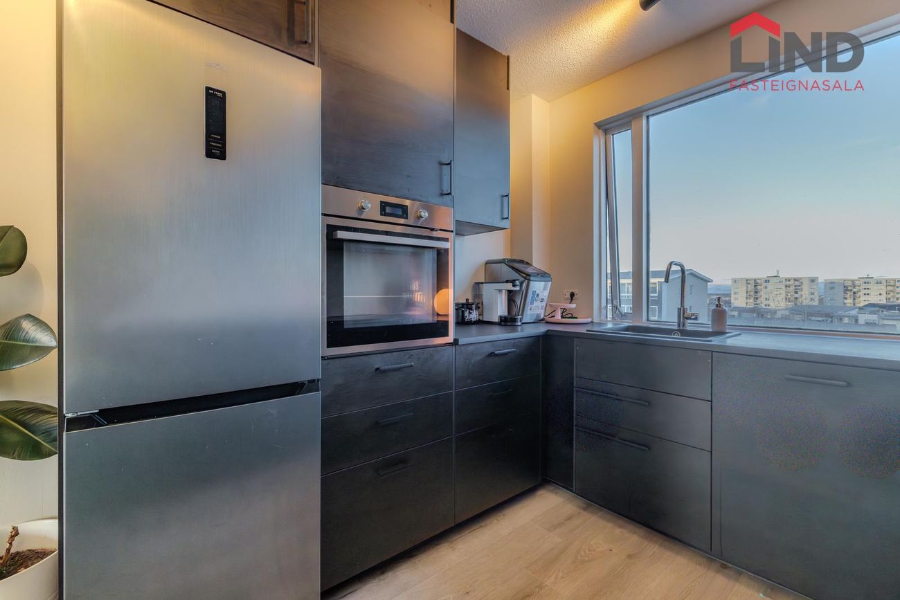 Vallarbraut 9, 300 Akranes