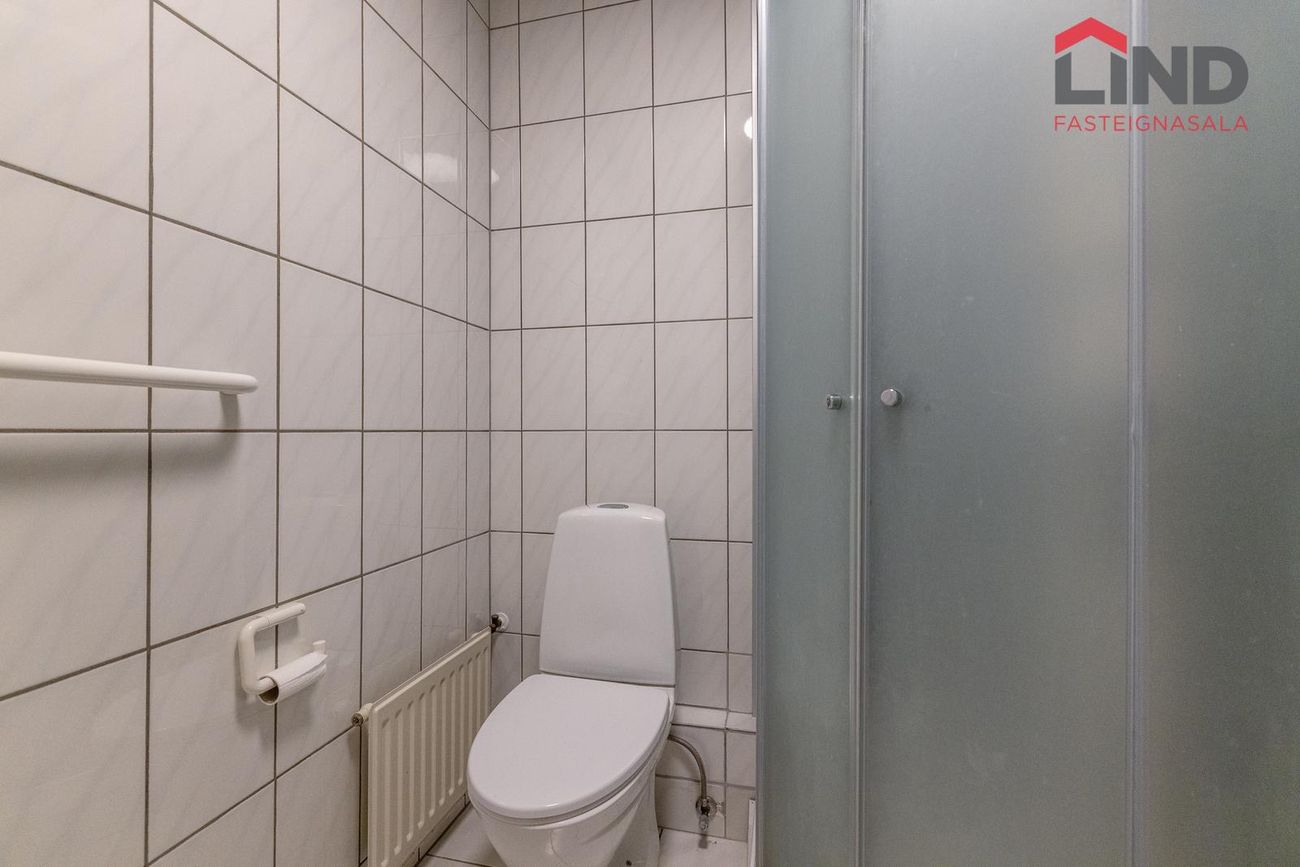 Vallarbraut 9, 300 Akranes