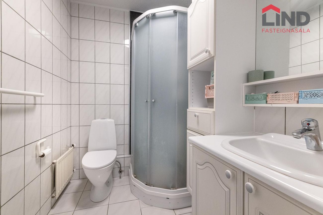 Vallarbraut 9, 300 Akranes