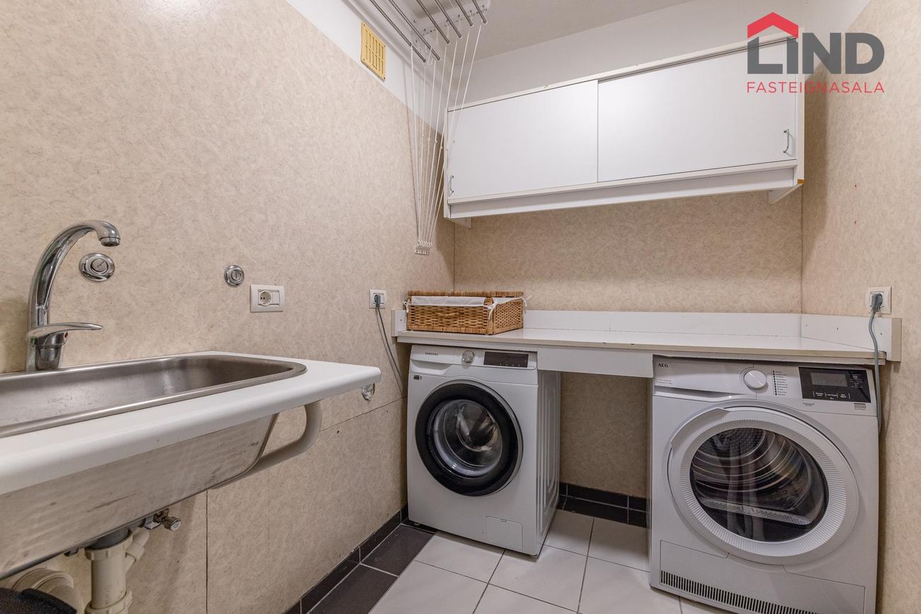 Vallarbraut 9, 300 Akranes