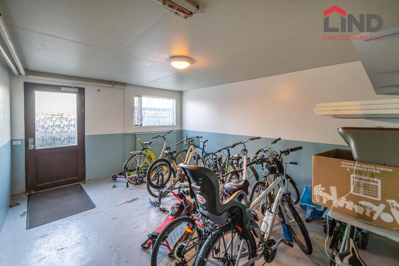 Vallarbraut 9, 300 Akranes